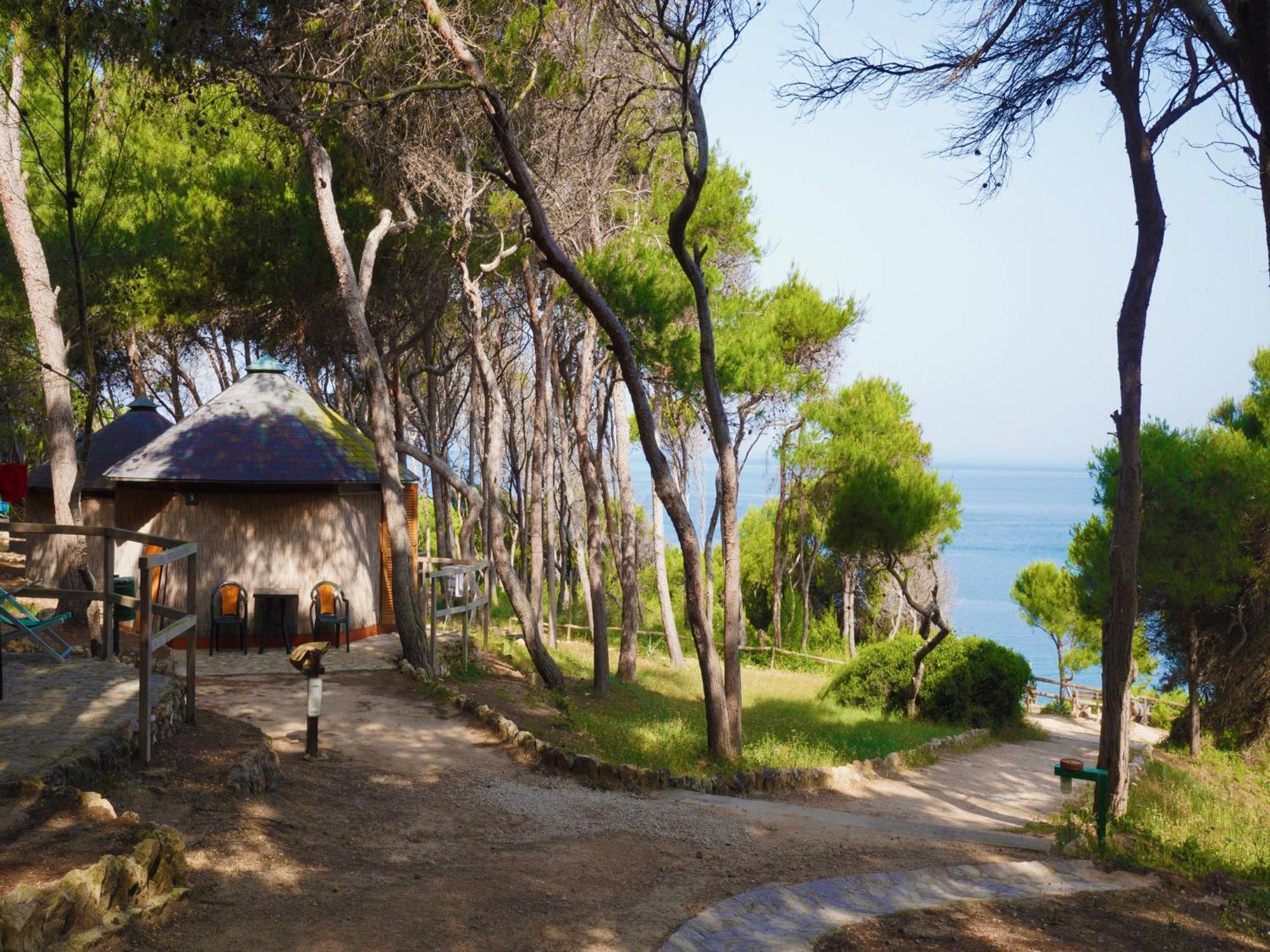 Touring Club Italiano - Isole Tremiti Hotel San Domino Eksteriør billede